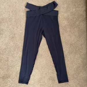 Aerie Offline crossover waist navy leggings, size L
